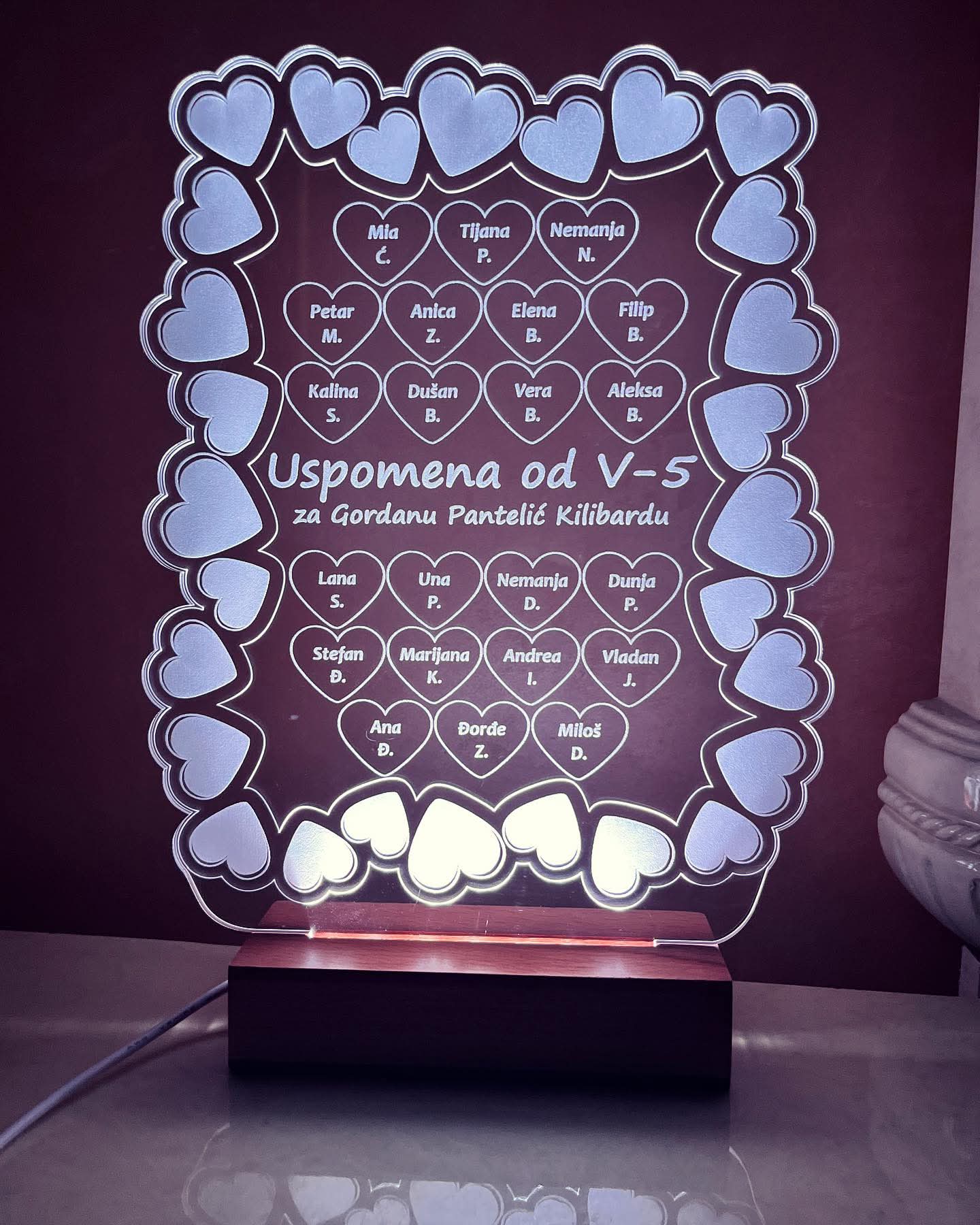 Led lampa poklon za kraj školske godine